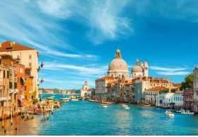 61%的意大利人每月至少网购一次，哪些品类是首选？